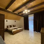 Knyazhyj Dvir *