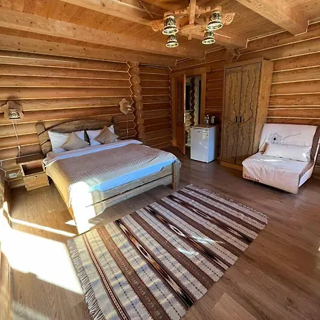 Knyazhyj Dvir ホテル