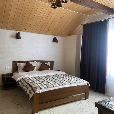 Hotel Knyazhyj Dvir *