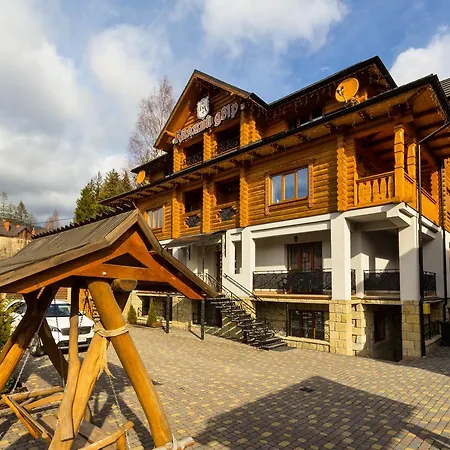 ホテル Knyazhyj Dvir *