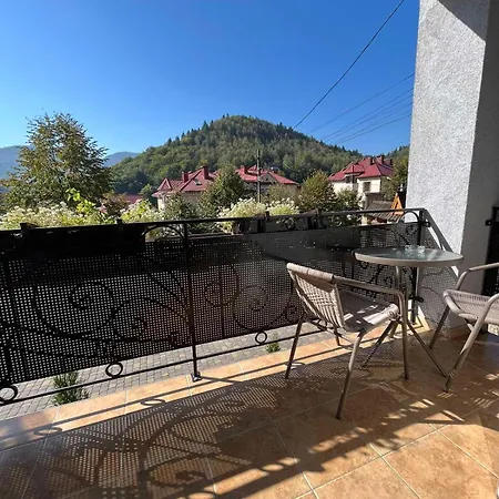 Knyazhyj Dvir Hotel *