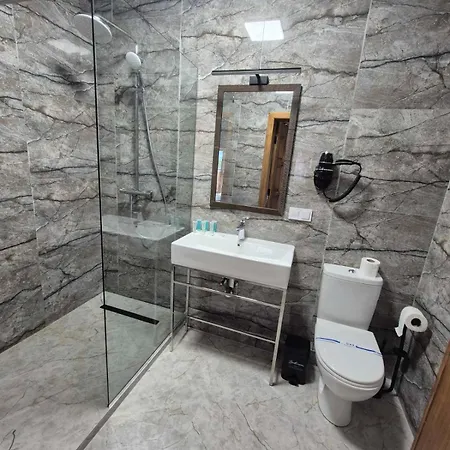 Knyazhyj Dvir Yaremche