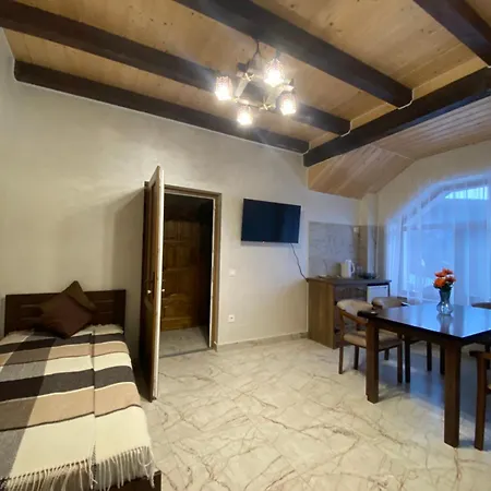 Knyazhyj Dvir * Yaremche