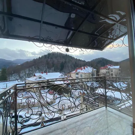 Knyazhyj Dvir Yaremche